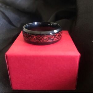 Black and Red Celtic Pattern Men's Ring, Stainless Steel